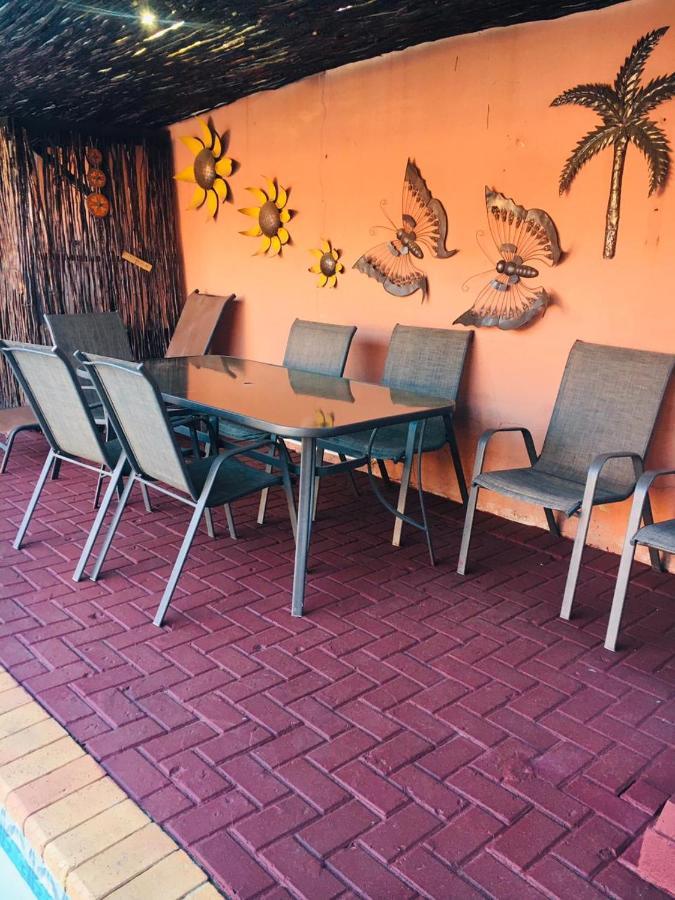 Forever Comfy Bed Bed and Breakfast Vanderbijlpark Esterno foto